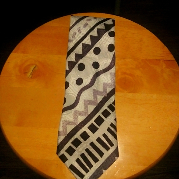 Pierre Balmain neck tie - Picture 1 of 3